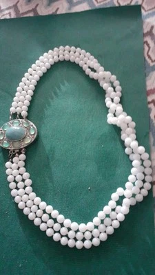 Collana artigianale da donna Chiusura Con Giada - Immagine 1 di 2