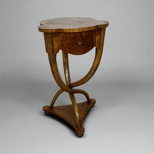 Comodino Antico Stile art deco mobile tavolino vintage in legno di Noce Chiaro - Picture 1 of 15