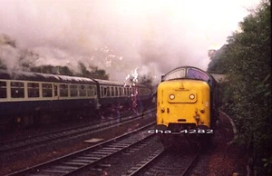 ORIGINAL RAILWAY TRAIN NEGATIVE. Deltic class 55 loco Edinburgh. 1978 - Picture 1 of 2