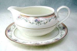 Christopher Stuart SPRING CREST Y1013 Gravy Boat & Undertray EXCELLENT - Picture 1 of 13