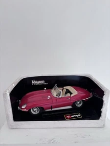 Bburago Jaguar "E" Cabriolet rossa "1961" 1:18 - Foto 1 di 9