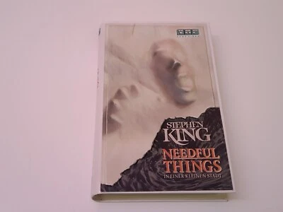 Needful Things In einer kleinen Stadt VHS German PAL Video 3D Box Stephen King - Bild 1 von 4