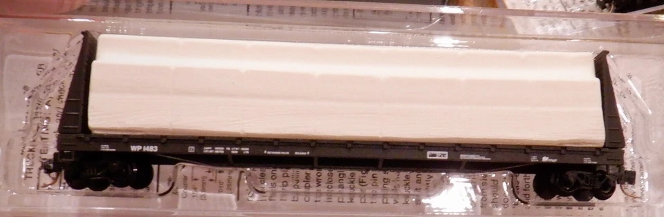 Micro Trains Z   - Western Pacific    60' Bulkhead Flat Car #  -  52700101 - Image 1 of 1