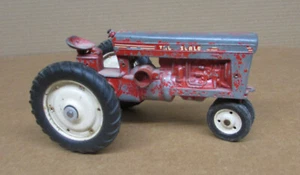 Old Tru Scale Tractor For Parts 1/16 Scale Restore - Picture 1 of 4