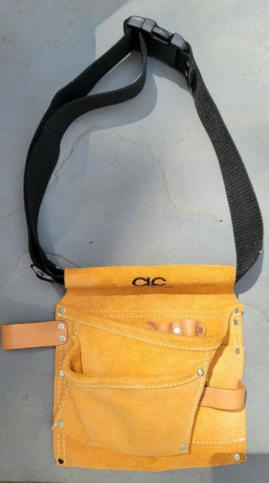 CLC Custom LeatherCraft Carpenter Tool Belt - Leather - Adjustable Waist Strap - Image 1 of 1