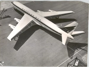 DOUGLAS AIRCRAFT CO DC8 JET Airlines Long Beach California 1958 Press Photo - Picture 1 of 2