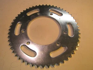Piñón 53 Z Trasero Original Derbi Senda Año Fab. 03-11 00H01316031 - Imagen 1 de 1