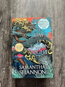 SIGNIERT A Day of Fallen Night von Samantha Shannon B&N exklusive 1. Auflage - Bild 1 von 3
