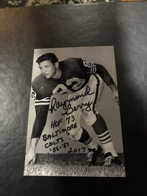 Raymond Berry HOF Baltimore Colt SIGNED 4x6 BW Photo - Image 1 of 2