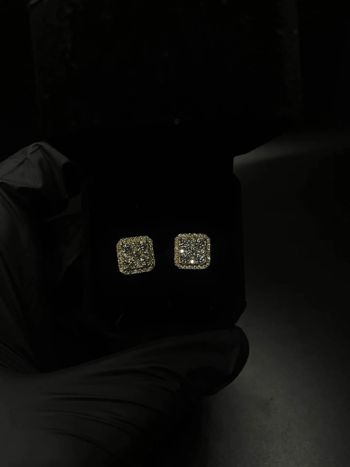 Pendientes Cuadrados Estilo Troquel 3CT VV1 Moissanita y Plata 925S Chapado en Oro Foto 1 de 1