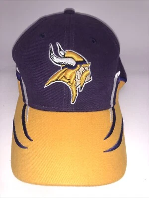 Vintage 90s Minnesota Vikings NFL Game Day Non Snap Back Football Hat Foto 1 de 4