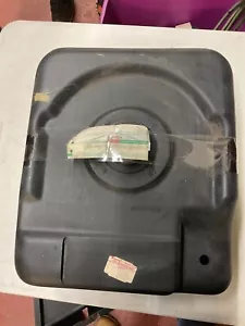 OEM Simplicity 1708054 Fuel Tank Black Poly Broadmoor NOS - Picture 1 of 5