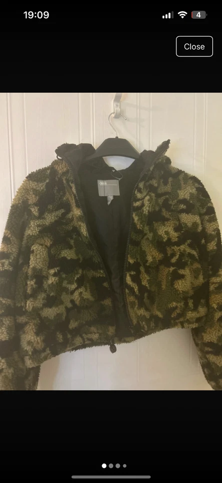 Chaqueta de bombardero de piel de carga Asos talla 6 Foto 1 de 4