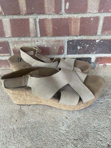 Sandali Clarks donna 10M nudi GISELLE COVE slingback plateau sughero zeppa scamosciati