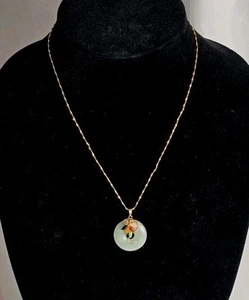 Vintage 14K Gold Italy Pale Green Celadon Jade Disc Necklace Pendant Estate Fine - Picture 1 of 21