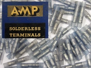 ⚡ 50 PZ CONNETTORI A CRIMPARE BLU SENZA SALDATURA 14-16 AWG ~ Made by AMP in USA - Foto 1 di 3