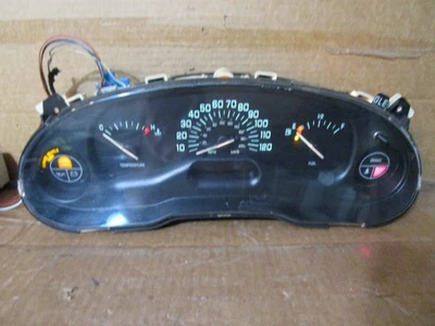 Cuadro de instrumentos velocímetro Buick Century 99-05 millas desconocidas 16251854 Foto 1 de 4