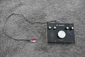 M-Audio Interfaz Negra Compacto USB Serie C M-Track 2X2M Audio MIDI Mezclador - Imagen 1 de 4