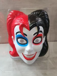 🎭🌟 DC Comics - Harley Quinn Plastic Halloween Mask - Open Box Transform - Picture 1 of 2