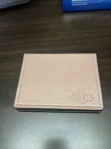 Ittsē Magnetic quad palette - Picture 1 of 4