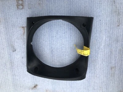 Triumph TR7 1980 RH faro bisel/bota  Foto 1 de 4