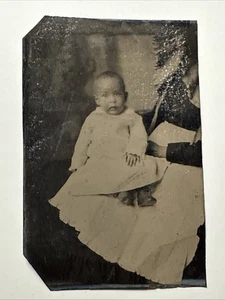 Unheimliche VERSTECKTE MUTTER Schürze Baby in weiß antik 1870er Farbfoto Vintage - Bild 1 von 10