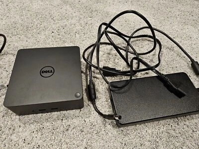 Base USB Dell Thunderbolt original tipo C 0J5C6 TB16 K16A con adaptador de CA de 130 W Foto 1 de 3