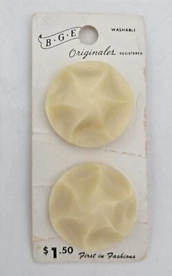 Vintage Buttons BGE Originals 2 Large Shank On Card Pearl Starburst - Image 1 of 4