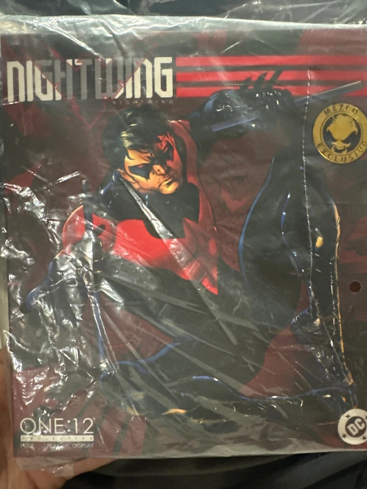 Mezco One 12 Nightwing Exclusive Action Figure - Image 1 of 1