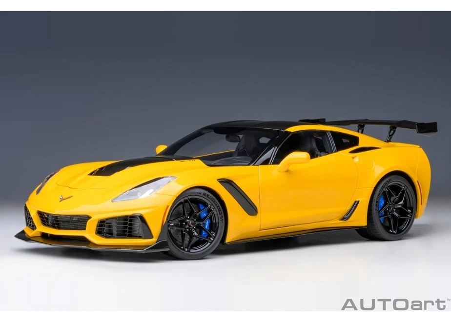 AUTOart 1/18 Chevrolet Corvette C7 ZR1 Yellow Model Car JP