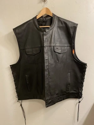 MILWAUKEE LEATHER ORIGINAL Men’s 7XL Black Biker Snap Side Lace Vest (Chest=62”) - Image 1 of 4