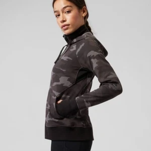 ATHLETA Triumph Printed Full Zip Hoodie Camo Sweatshirt Jacket M #511504 - Picture 1 of 10
