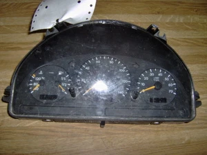 00 VELOCÍMETRO DE PANEL DE INSTRUMENTOS MERCEDES ML 320 430 PROBADO A1635400811 221K - Imagen 1 de 4