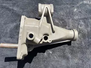 Chevy G10/G20 furgoneta Borg Warner Super T10 4 velocidades carcasa trasera columna cola de cambio - Imagen 1 de 8