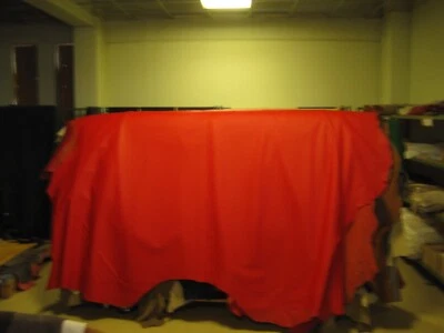 1 Lederhaut , Rindnappaleder,gedeckt ferrarirot ca .7,12 qm , 1,0 - 1,2 mm - Bild 1 von 3