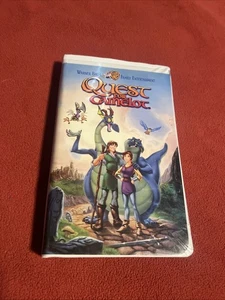 Quest For Camelot (VHS,Clamshell,1998) With Comic Book! - Picture 1 of 8