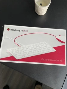 Raspberry Pi 400 Complete Computer Kit - Picture 1 of 1