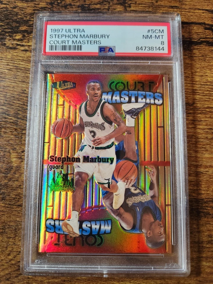 Fleer Ultra Stephon Marbury Court Masters 1997-98 PSA 8 casi nuevo-como nuevo #5 cm ¡Raro Pop 4! Foto 1 de 4