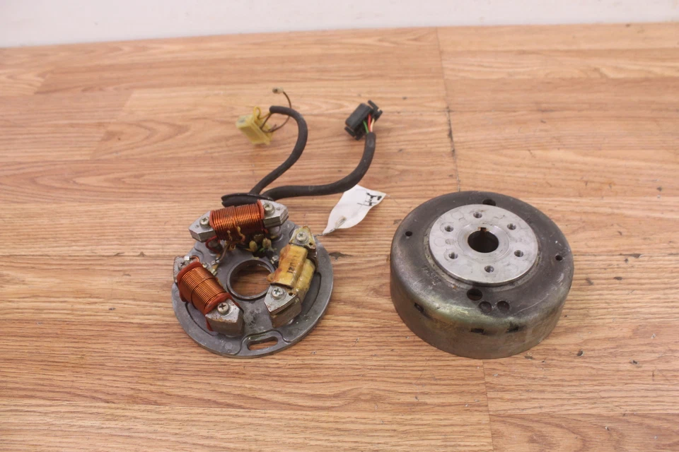 Estator Polaris Indy 600 1983 con volante Foto 1 de 4