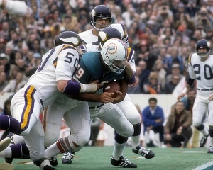 Larry Csonka #39 Miami Dolphins NFL 8"X10" Glossy Photo Print 4-SXX - Picture 1 of 1