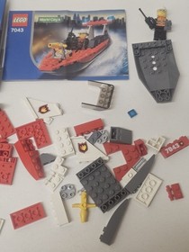 LEGO World City 7043 Complete with Instructions And Mini Fig No Box