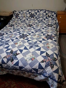 Mainstays King Patchwork Quilt-Excellent Condition-90" by 104"-Blue & White - Picture 1 of 13