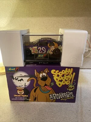 Scooby Doo Pressley #29 Cartoon Network Wacky Racing 1:24 1 Of 1002 Bank Revell - Image 1 of 4