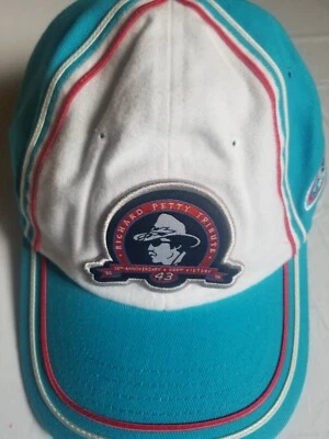 GORRA RICHARD PETTY 20 ANIVERSARIO DE 200 VICTORIAS Foto 1 de 3