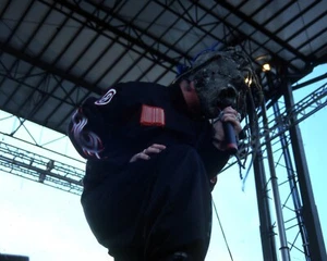 Slipknot - Corey Taylor - Tattoo the Earth 2000 Print - 8x10 - Heavy Metal - Picture 1 of 6