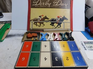 Juego de carreras de caballos Durby Day vintage, años 30, piezas de madera, Parker Brothers, 79" - Imagen 1 de 14