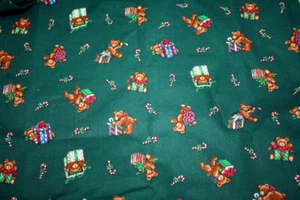CHRISTMAS TEDDY BEARS ON GREEN FROM VIP - 100% COTTON FABRIC - Picture 1 of 5