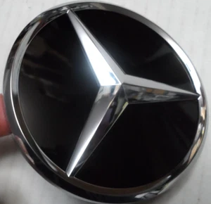 Mercedes Benz A 0998108500-9040 Rear Hatch Emblem - Picture 1 of 6