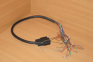 Kabel mit Anschluss für GE Fanuc module 0,9 m lang - Bild 1 von 1