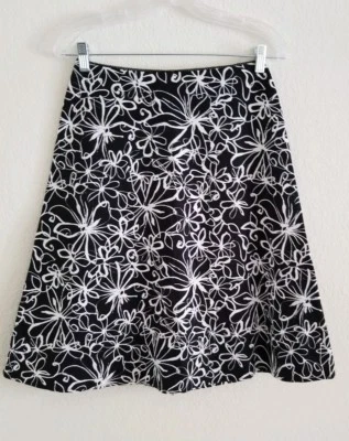Valerie Stevens Talla 4 Petite Mujer Falda Negro Blanco Estampado Floral Línea A  Foto 1 de 4